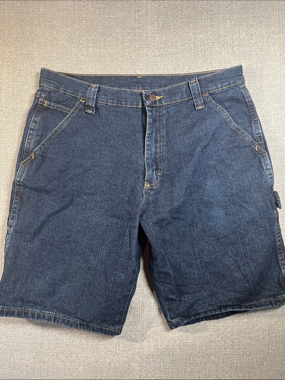 Wrangler 7 Pocket Carpenter shorts w/tool loop, Indigo size 33